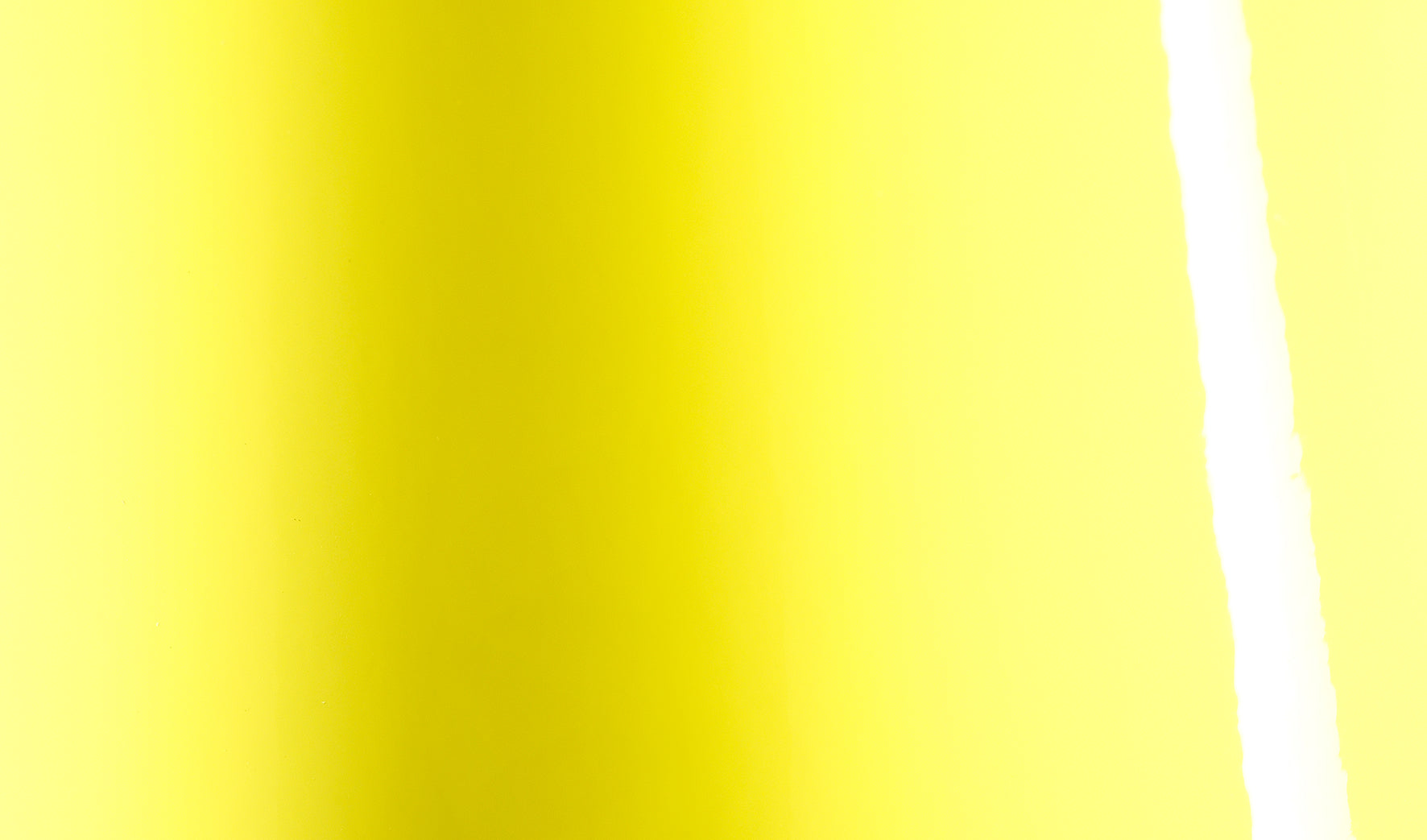 GLOSS AMBULANCE YELLOW