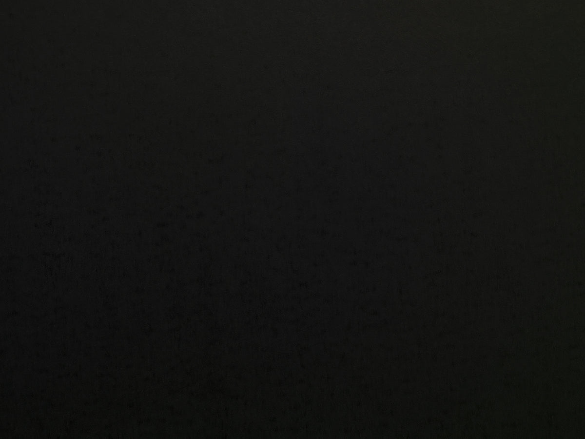 MATTE BLACK